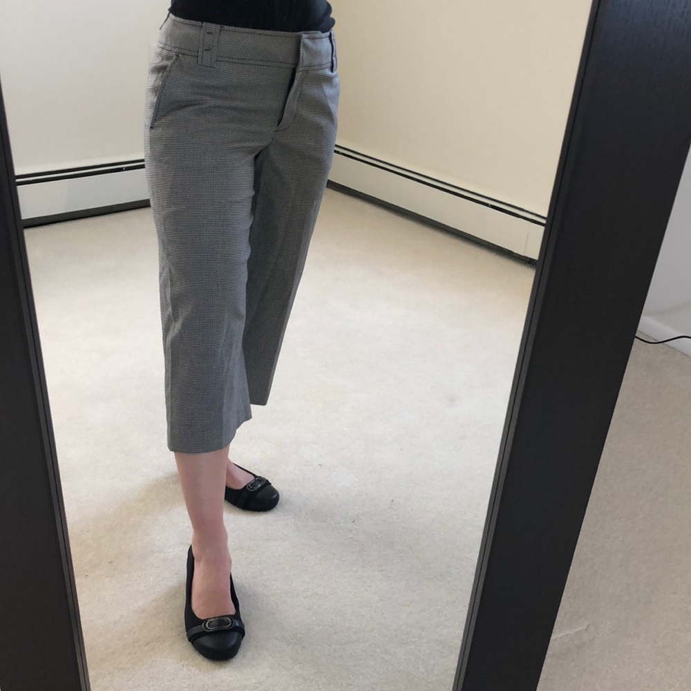 Ann Taylor Loft cropped pant